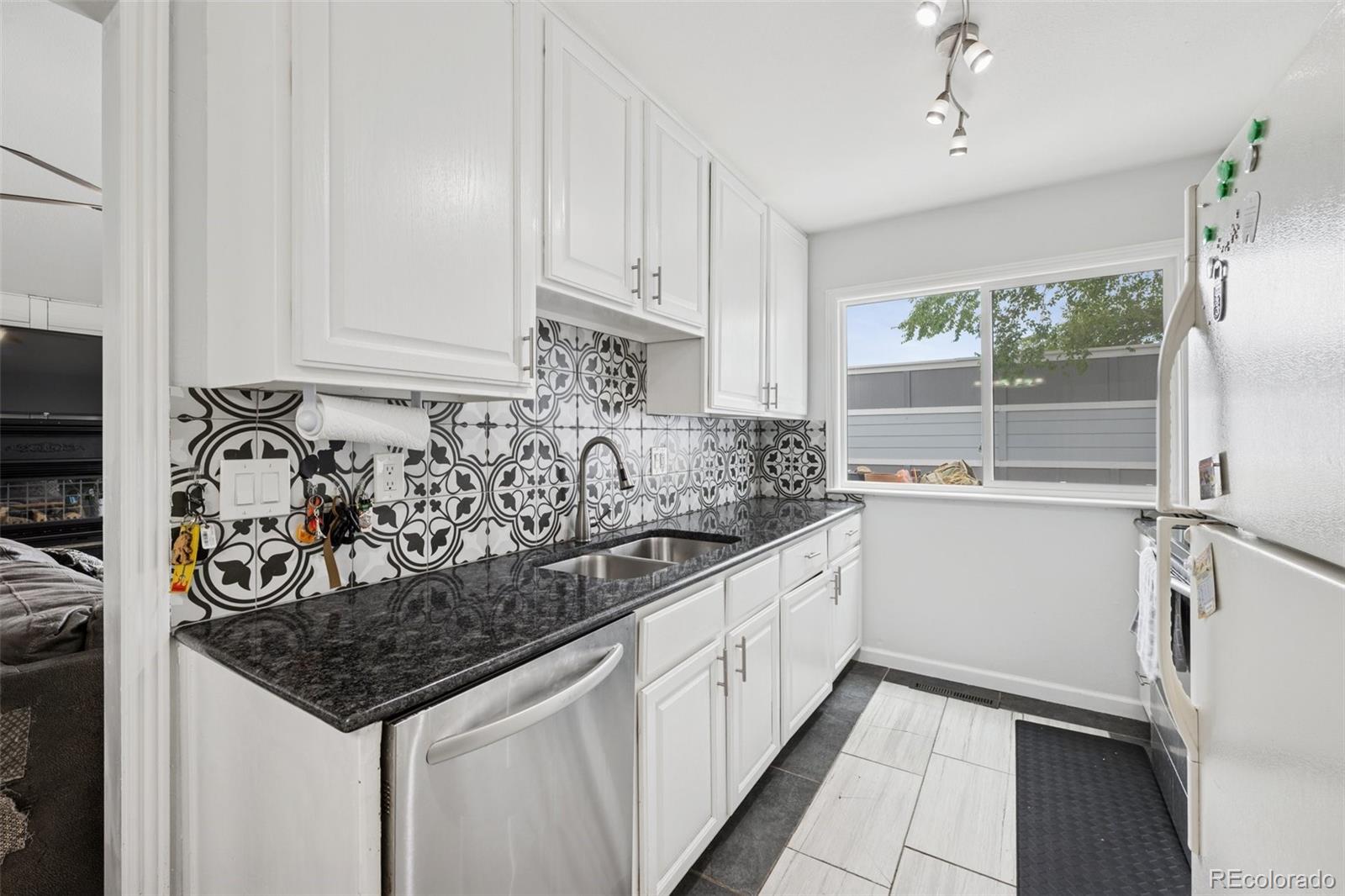 MLS Image #5 for 865  san antonio place,colorado springs, Colorado