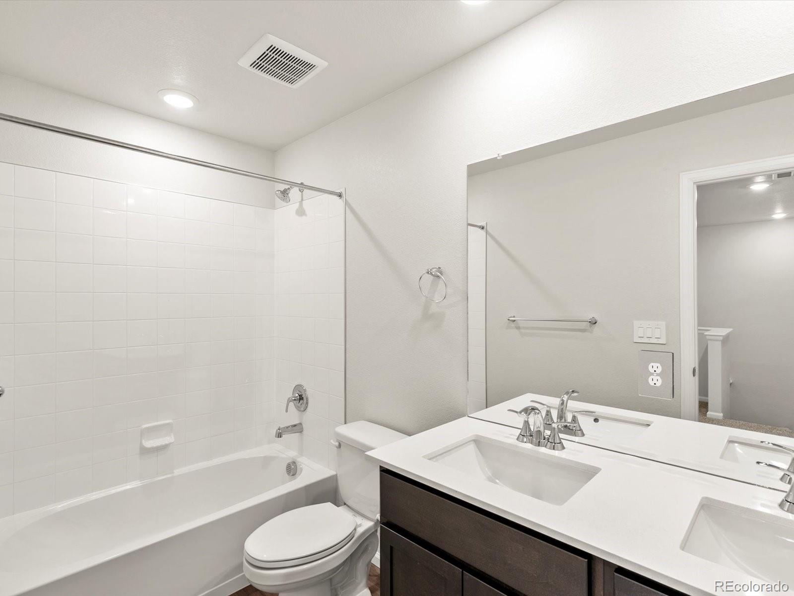 MLS Image #9 for 22430 e 8th avenue,aurora, Colorado