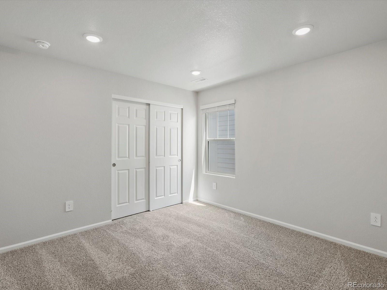 MLS Image #12 for 22460 e 8th avenue,aurora, Colorado