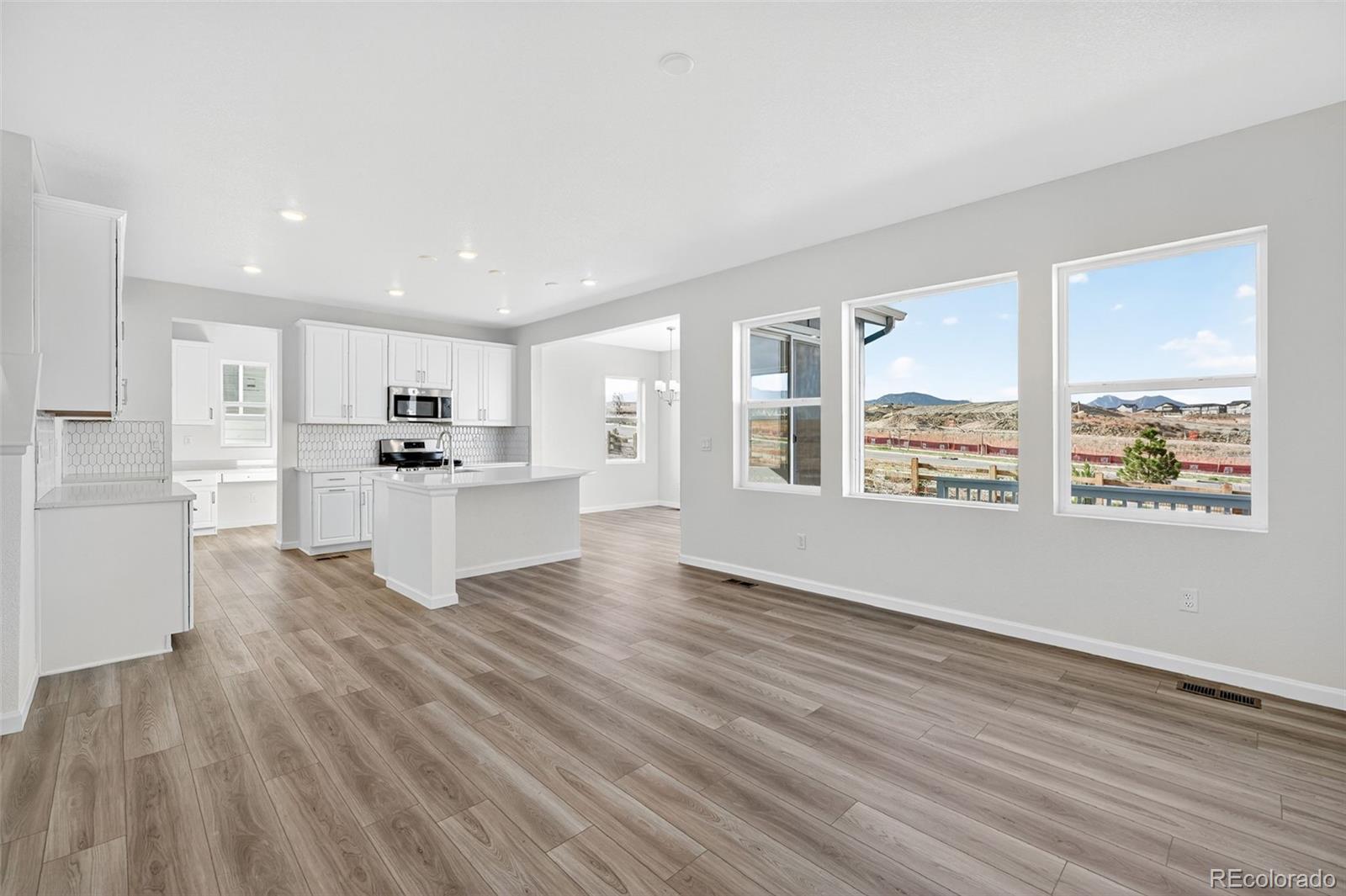 MLS Image #2 for 16907 w 92nd drive,arvada, Colorado