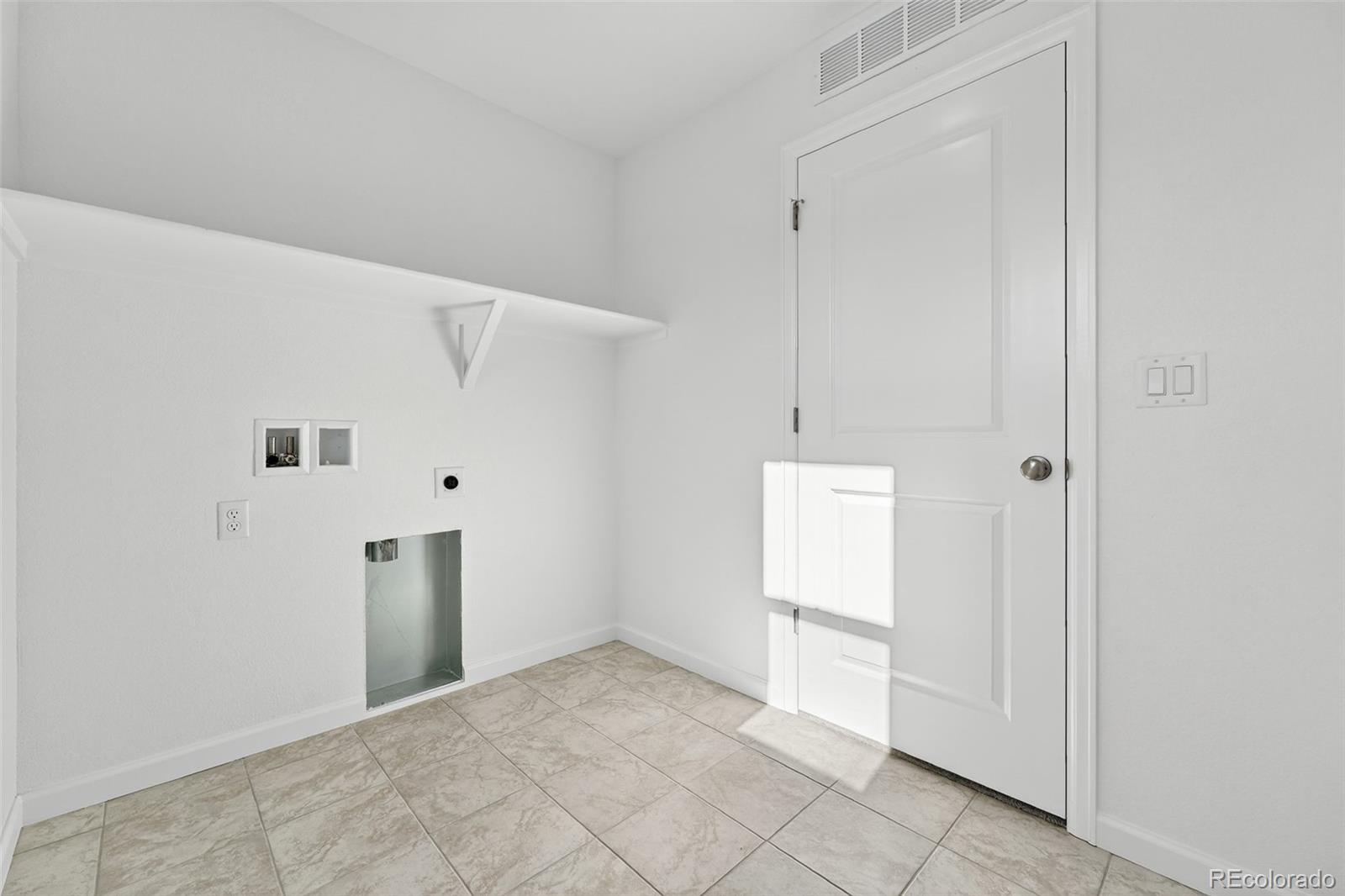 MLS Image #23 for 16907 w 92nd drive,arvada, Colorado