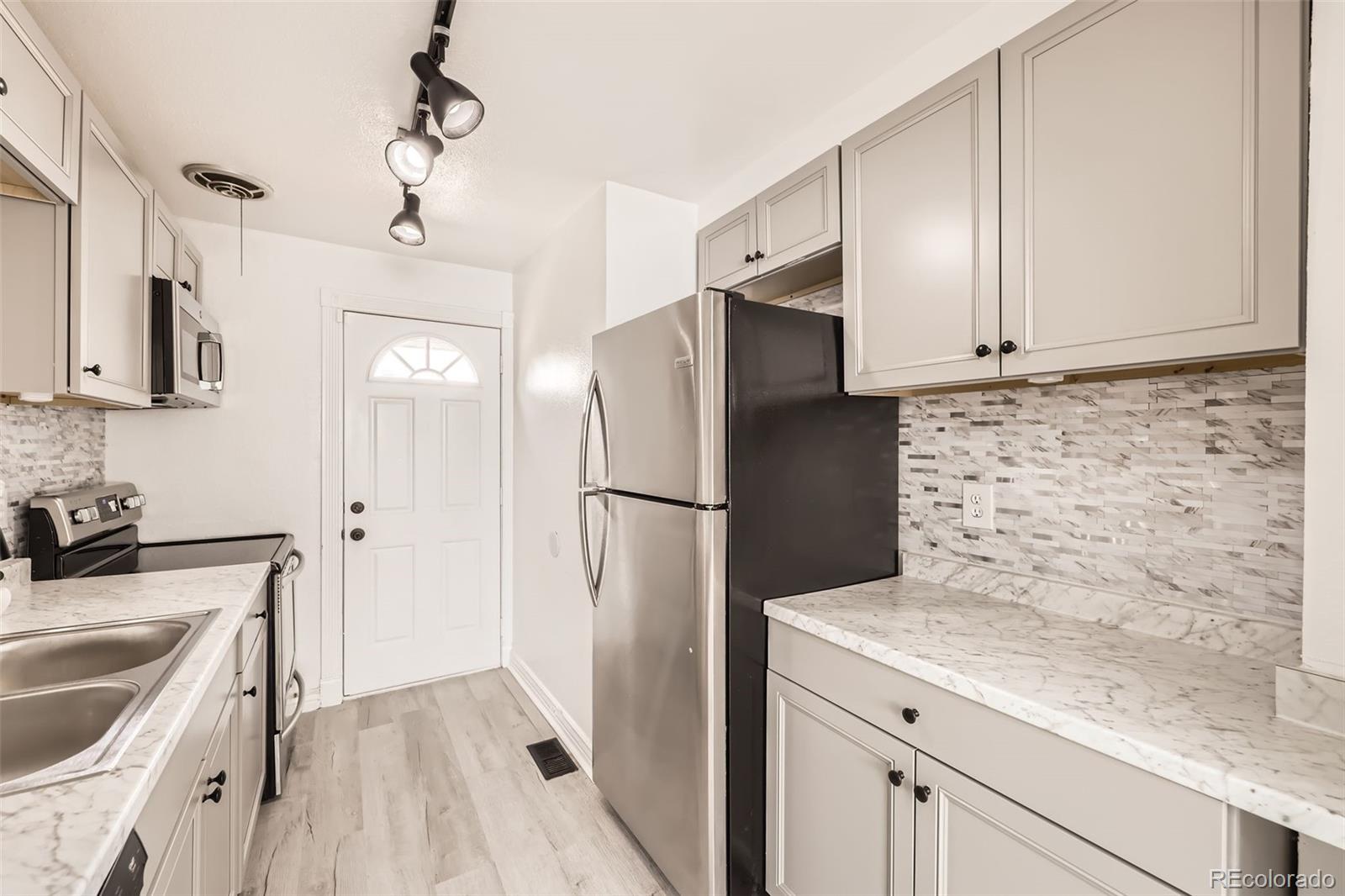 MLS Image #13 for 1537  xenia street,denver, Colorado