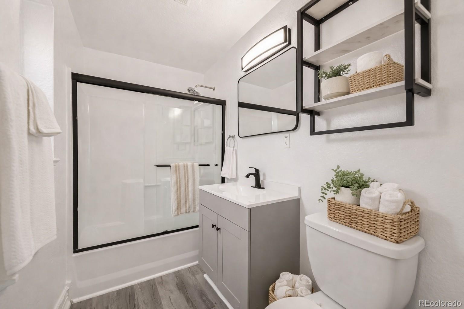 MLS Image #7 for 1537  xenia street,denver, Colorado