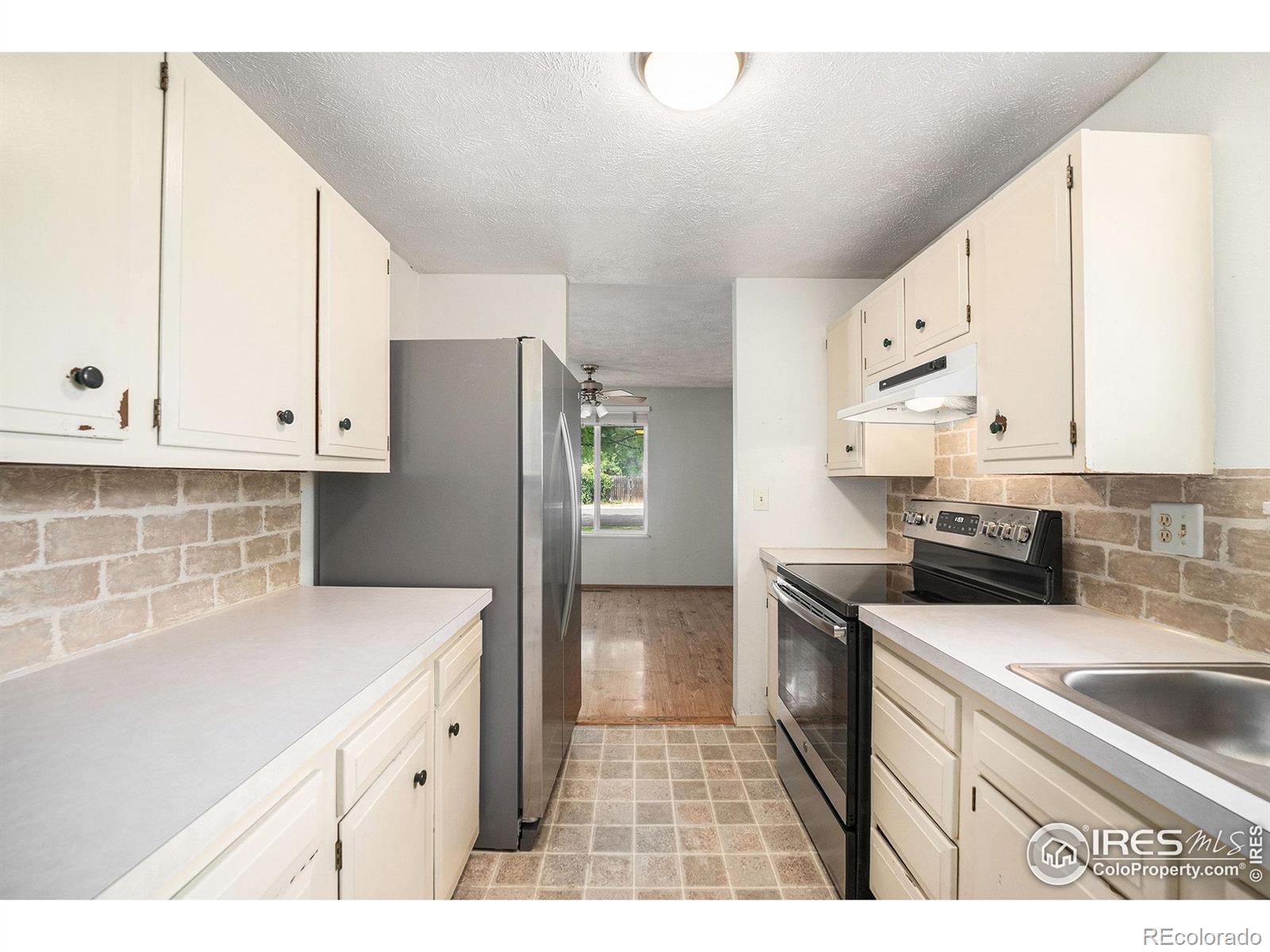 MLS Image #4 for 1069  ponderosa circle,longmont, Colorado