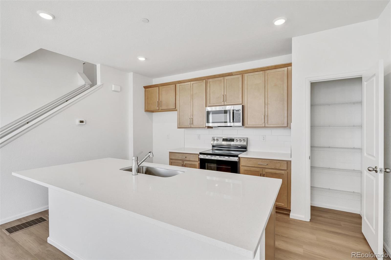MLS Image #11 for 13539 e 111th avenue,commerce city, Colorado