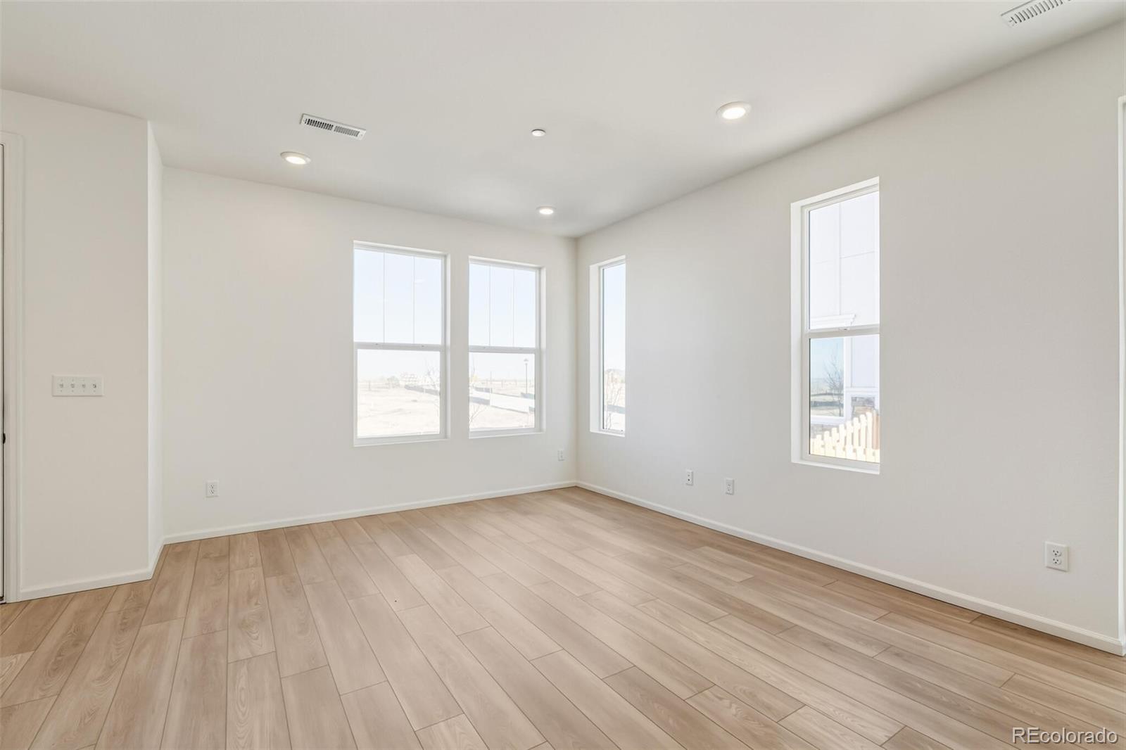 MLS Image #10 for 13560 e 111th place,commerce city, Colorado