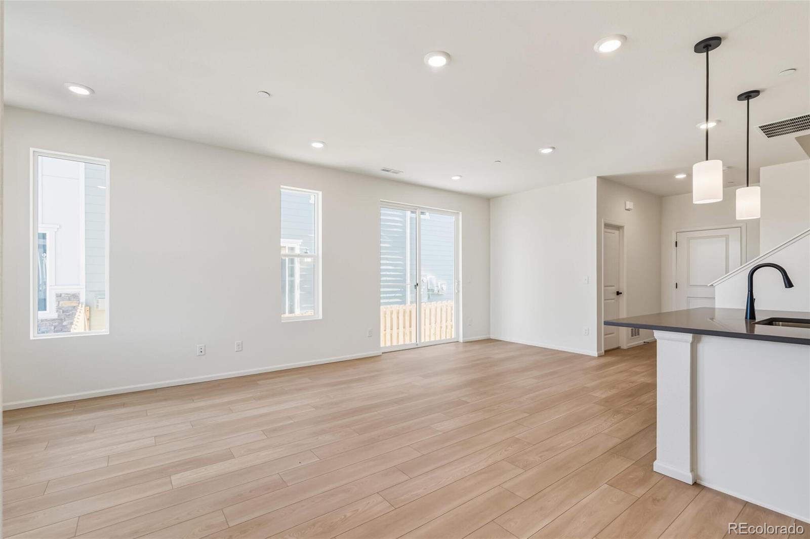 MLS Image #6 for 13560 e 111th place,commerce city, Colorado