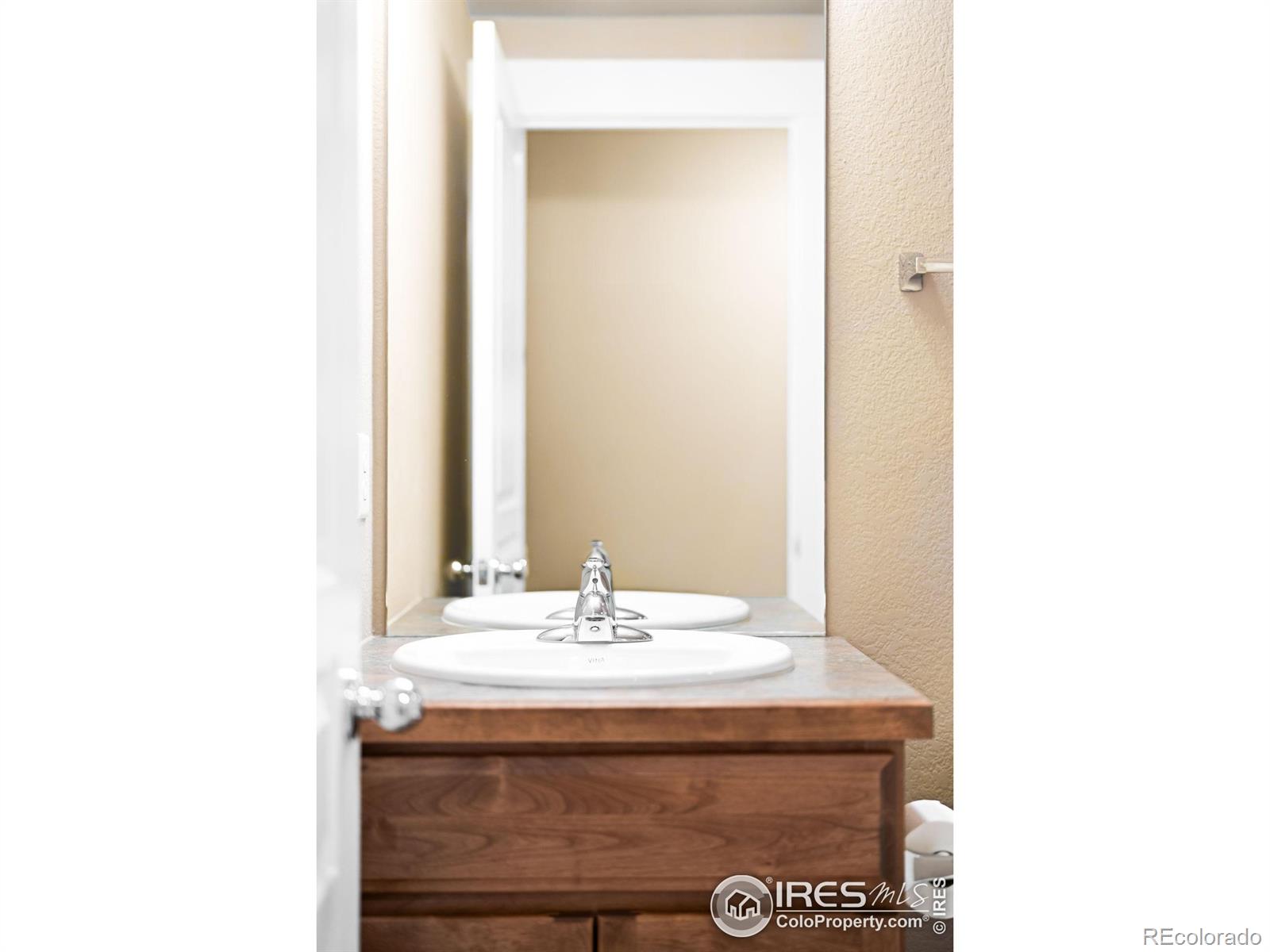 MLS Image #29 for 1152  village circle,erie, Colorado