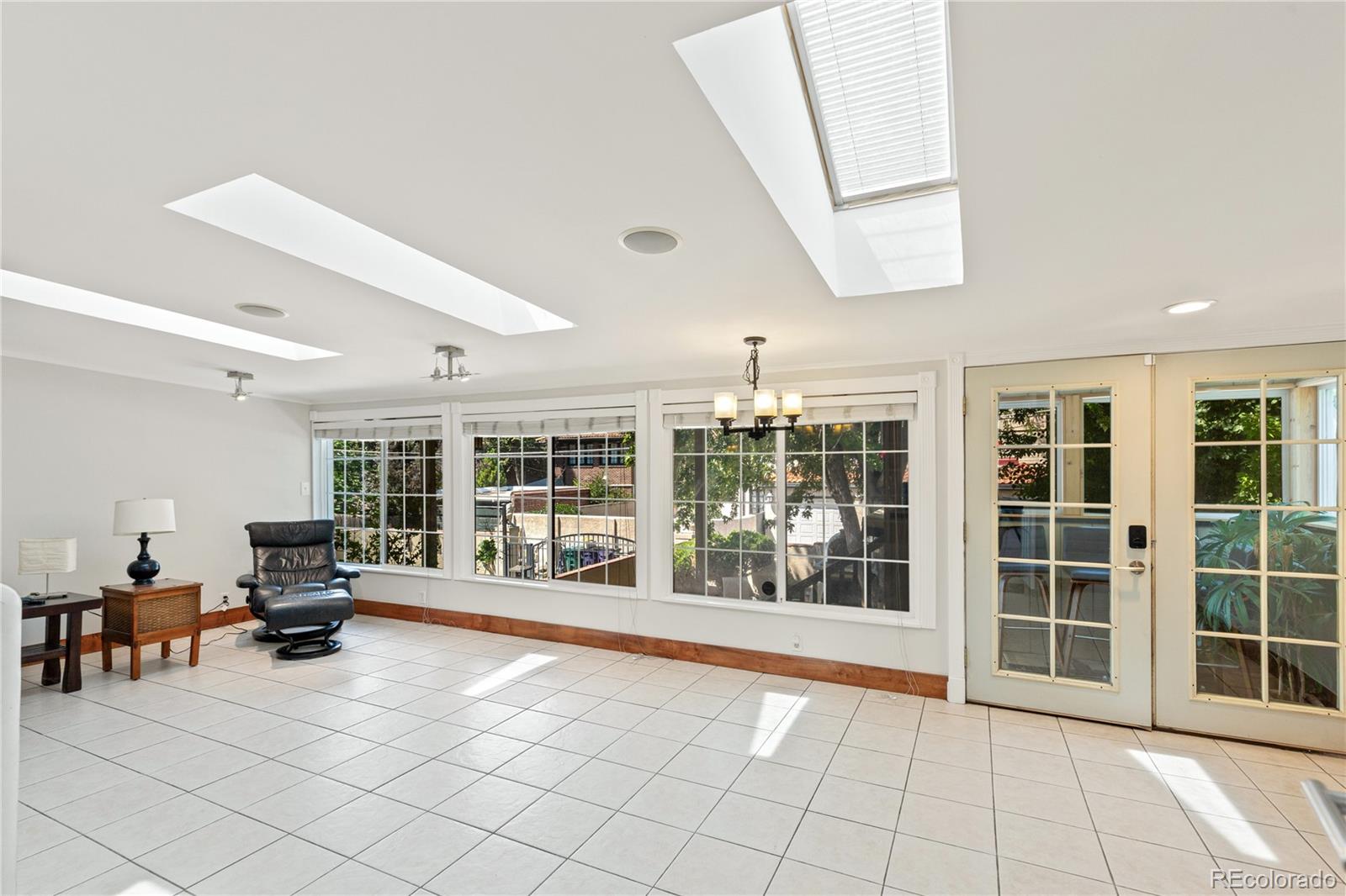 MLS Image #11 for 795  york street,denver, Colorado
