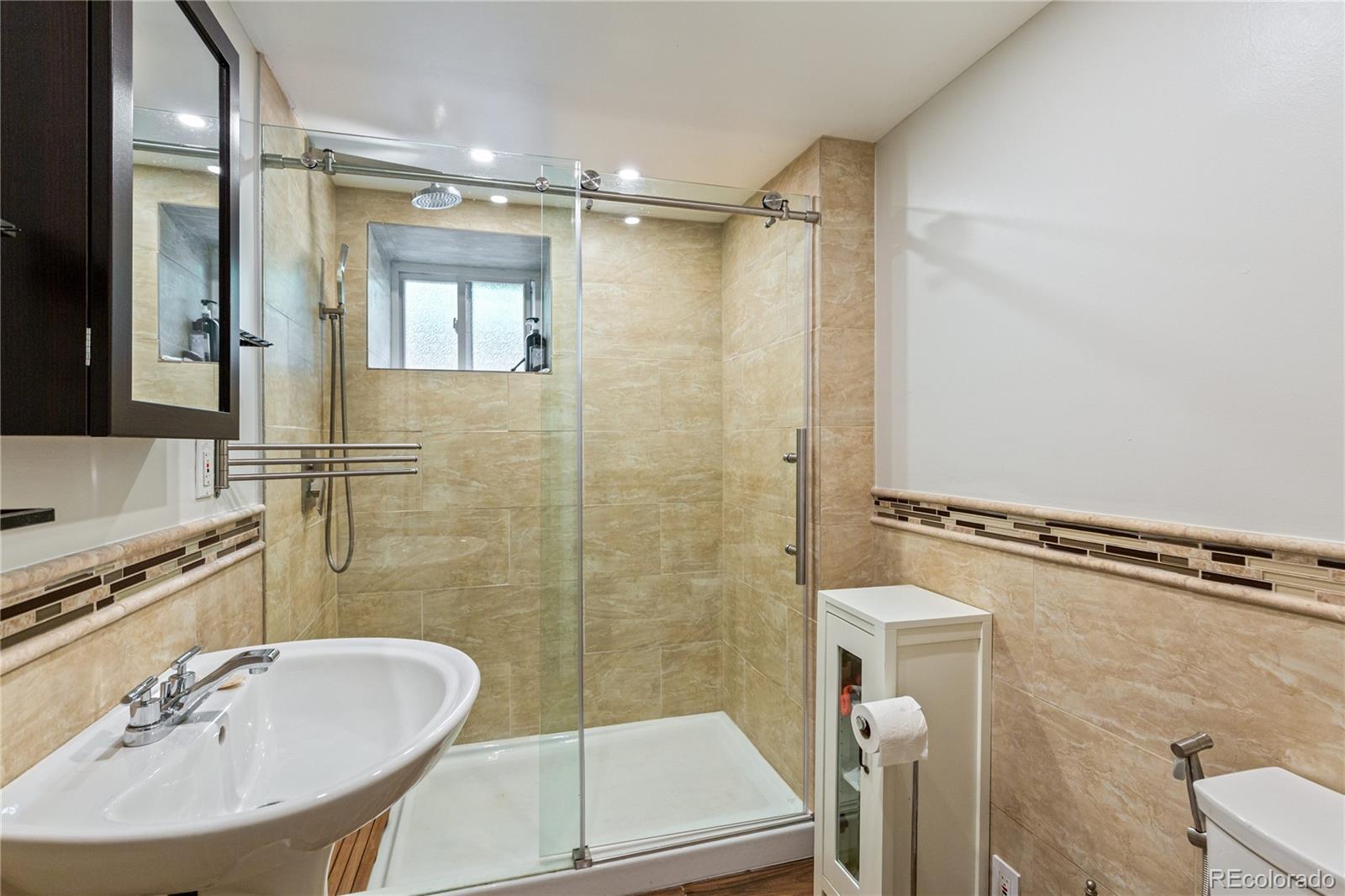 MLS Image #28 for 795  york street,denver, Colorado