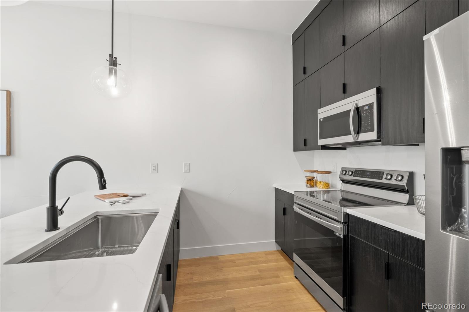 MLS Image #10 for 1256  yates street,denver, Colorado