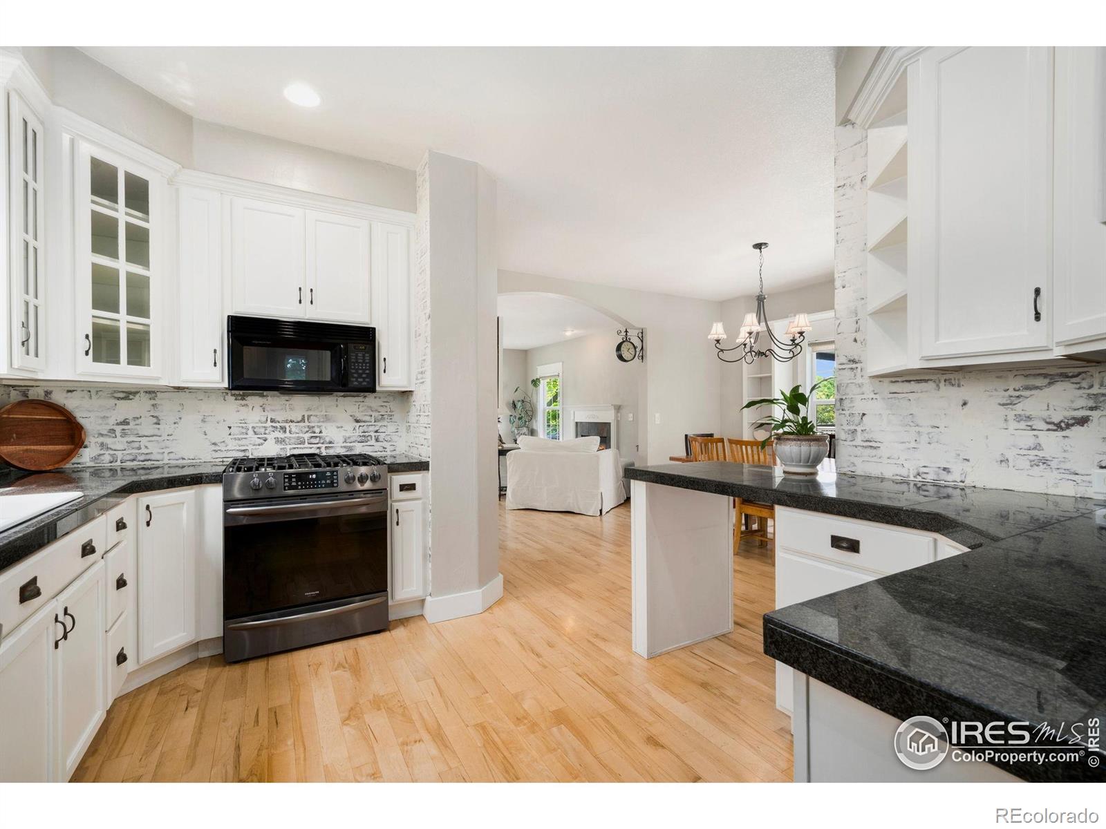 MLS Image #11 for 1121  crescent drive,windsor, Colorado