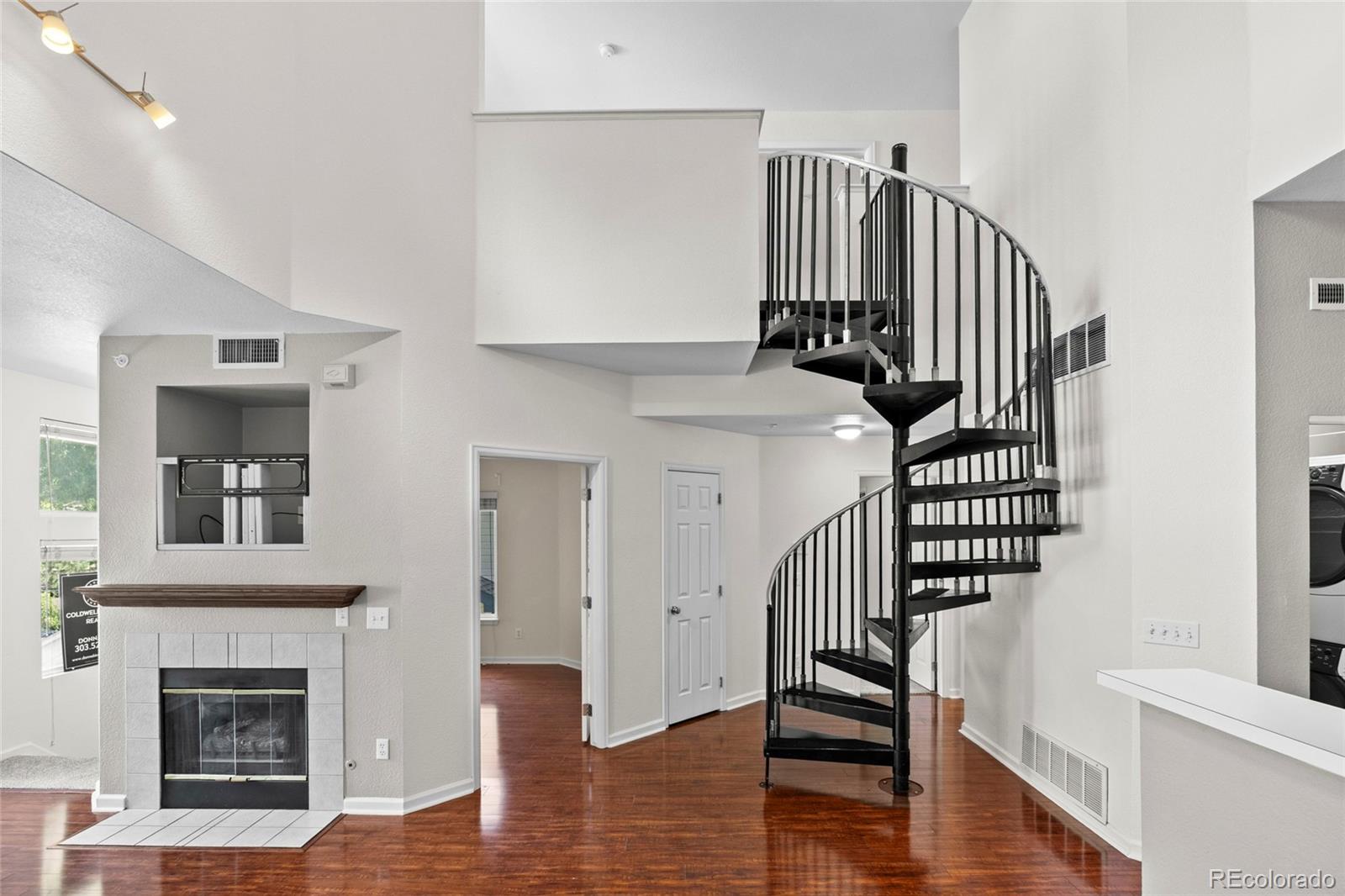 MLS Image #3 for 8707 e florida avenue 904,denver, Colorado