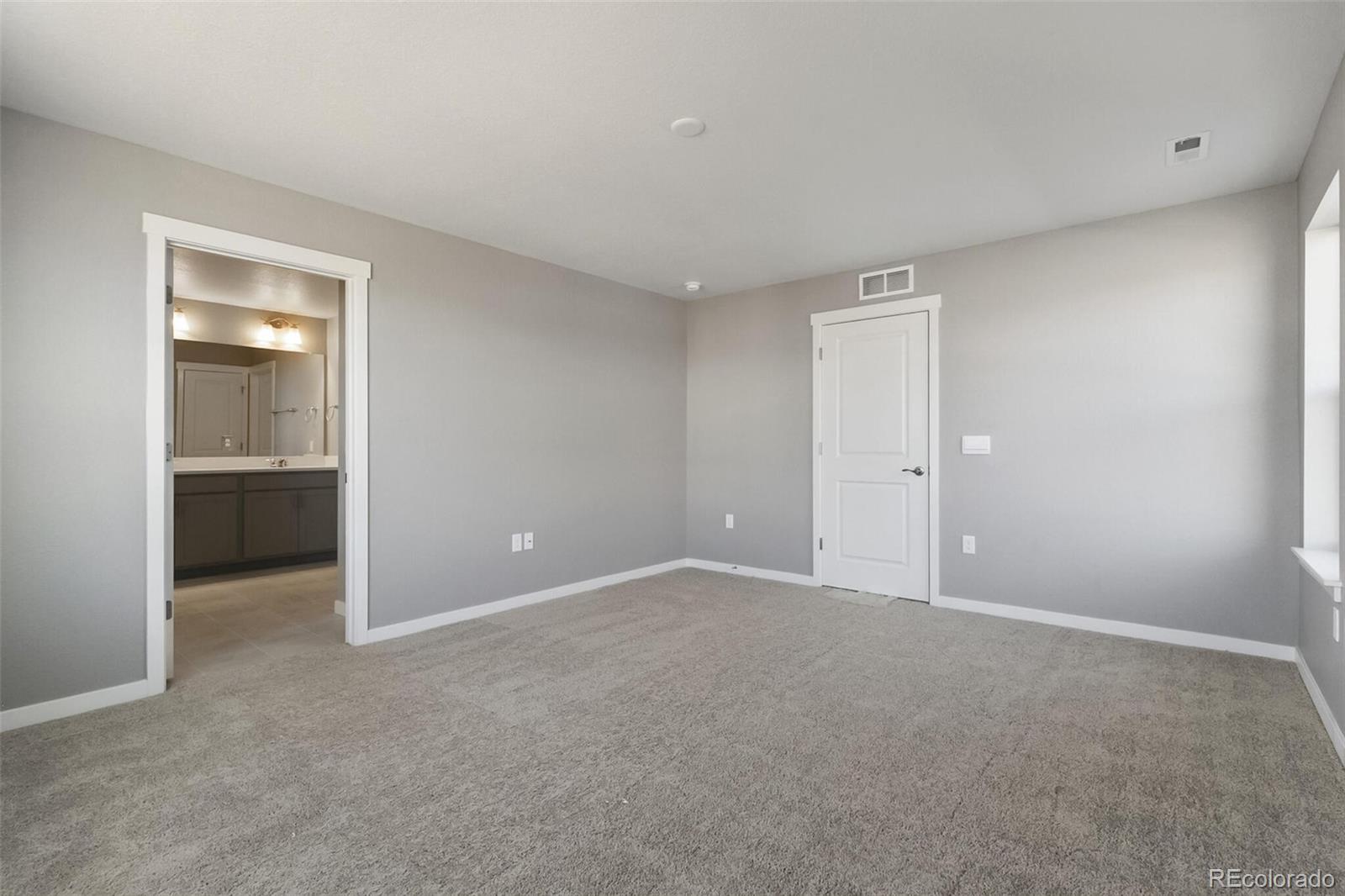 MLS Image #17 for 778 n clubview street,watkins, Colorado