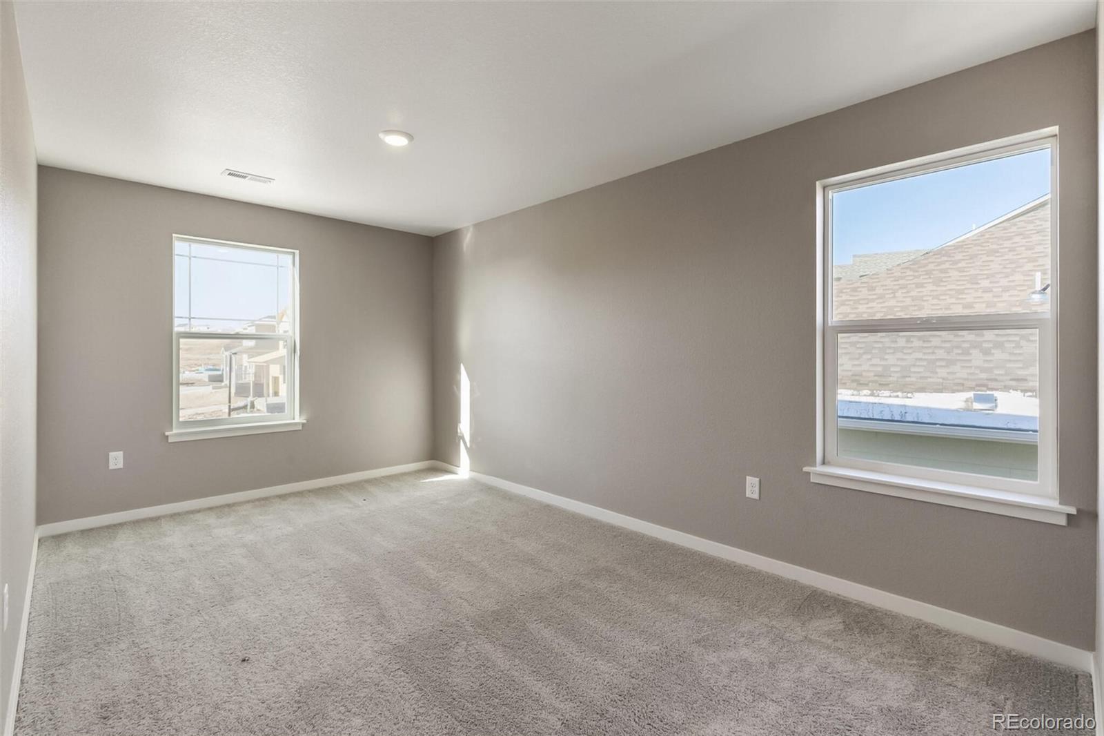 MLS Image #21 for 778 n clubview street,watkins, Colorado