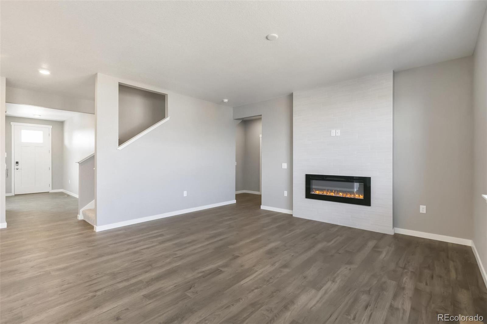 MLS Image #4 for 778 n clubview street,watkins, Colorado