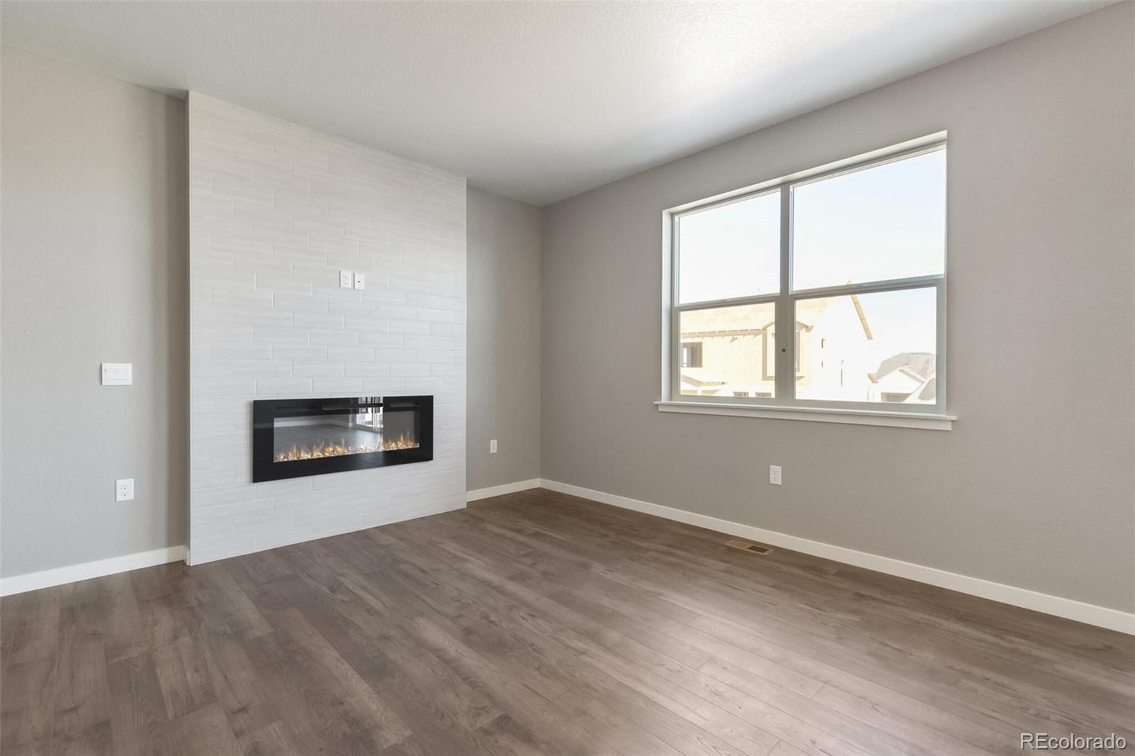 MLS Image #5 for 778 n clubview street,watkins, Colorado