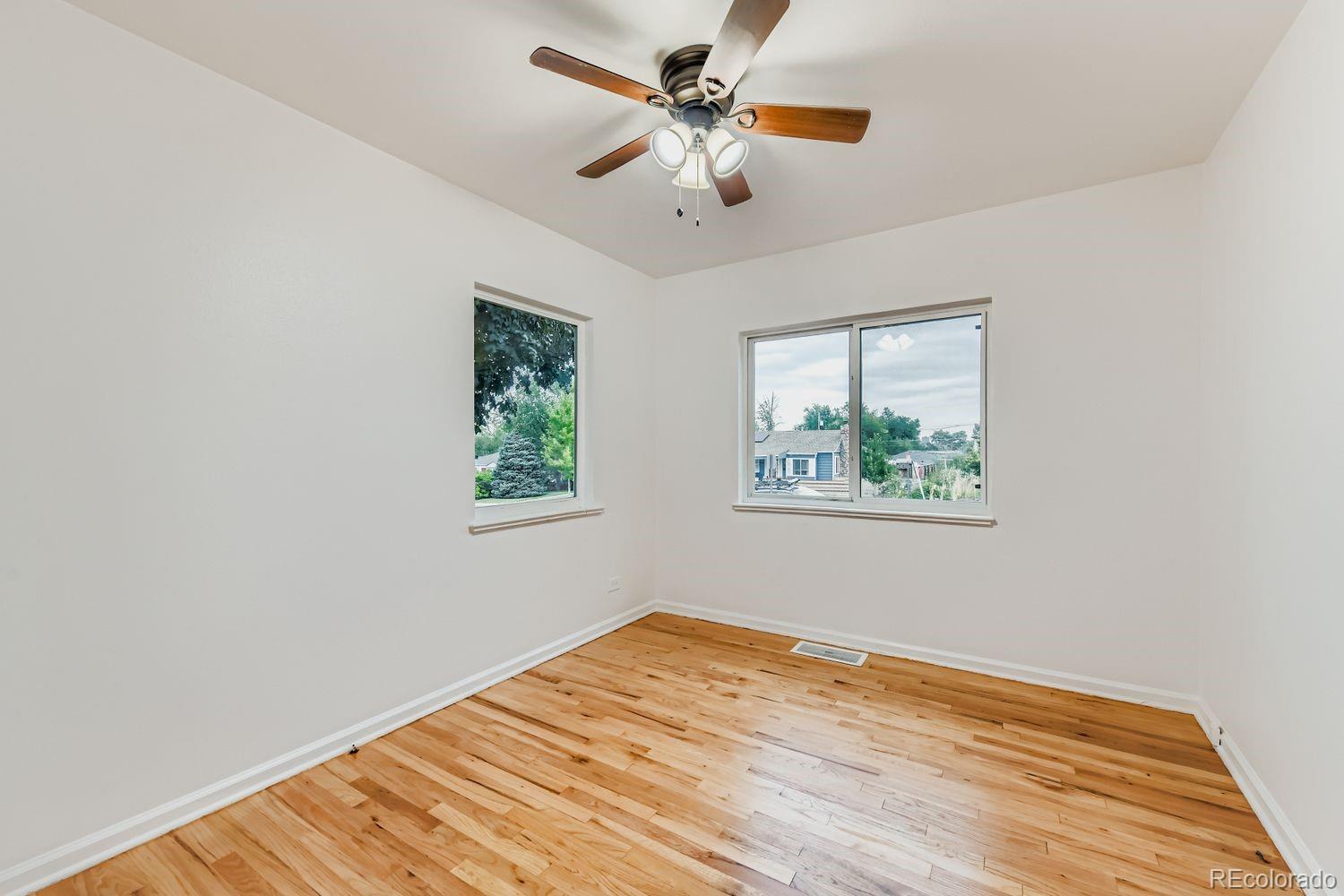 MLS Image #11 for 675 s quivas street,denver, Colorado