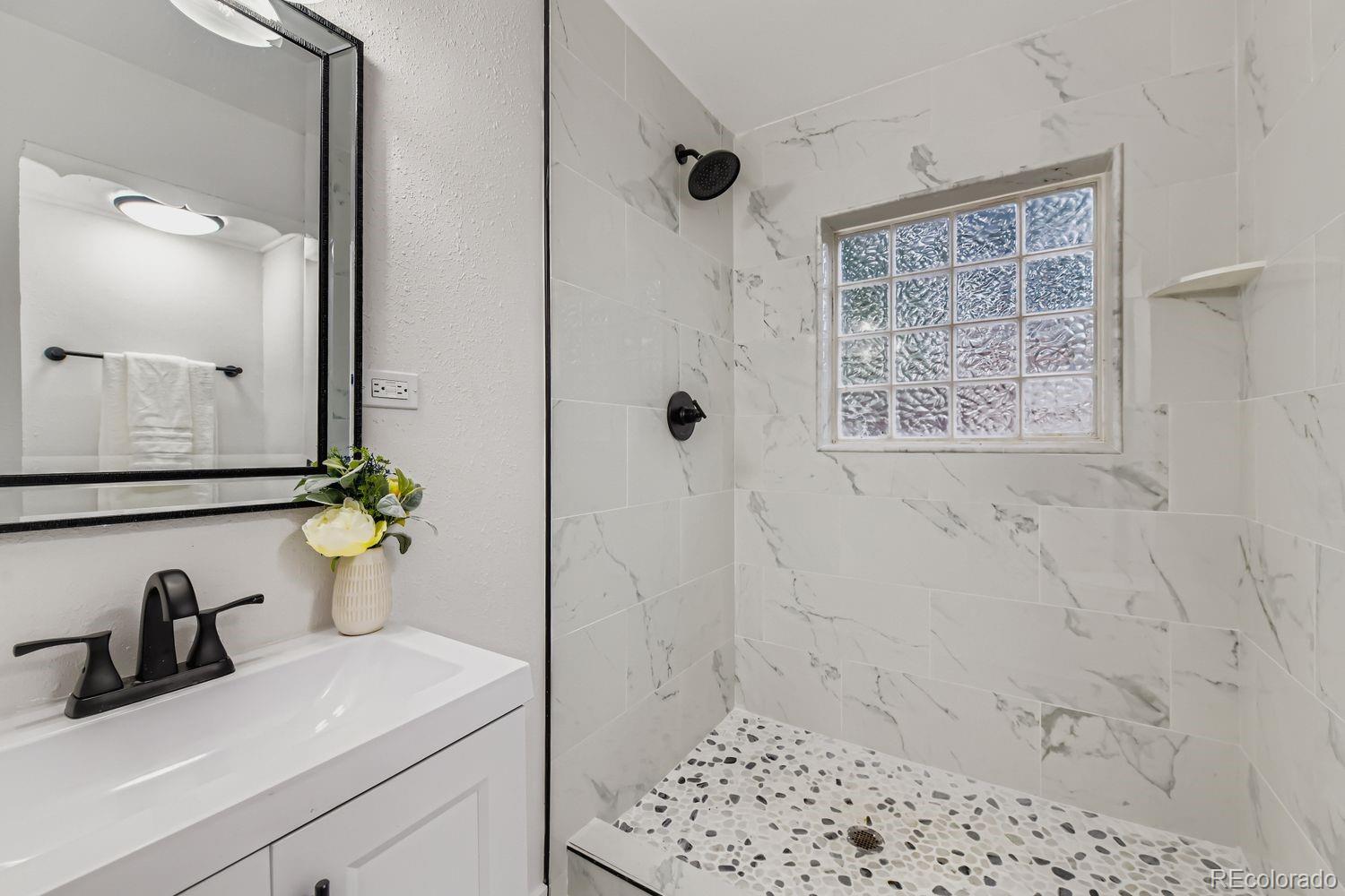 MLS Image #12 for 675 s quivas street,denver, Colorado