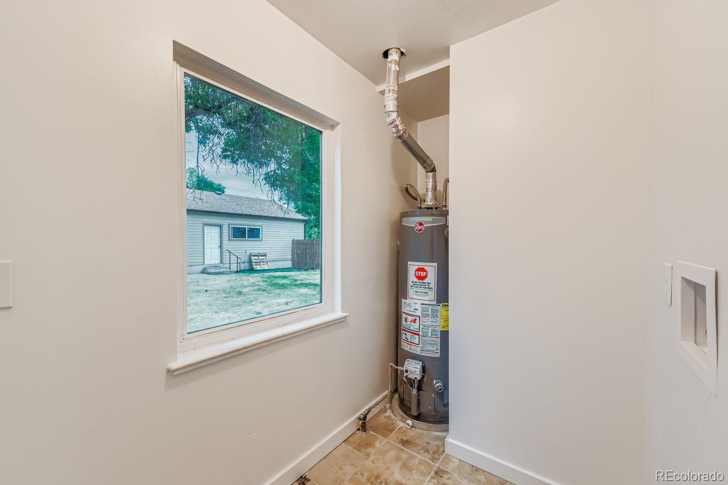 MLS Image #15 for 675 s quivas street,denver, Colorado