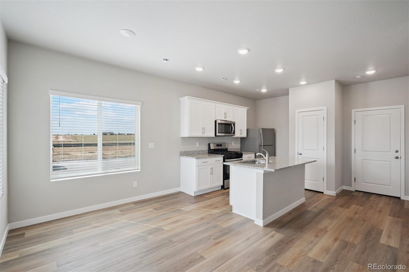 MLS Image #7 for 918  montbello avenue,fort lupton, Colorado