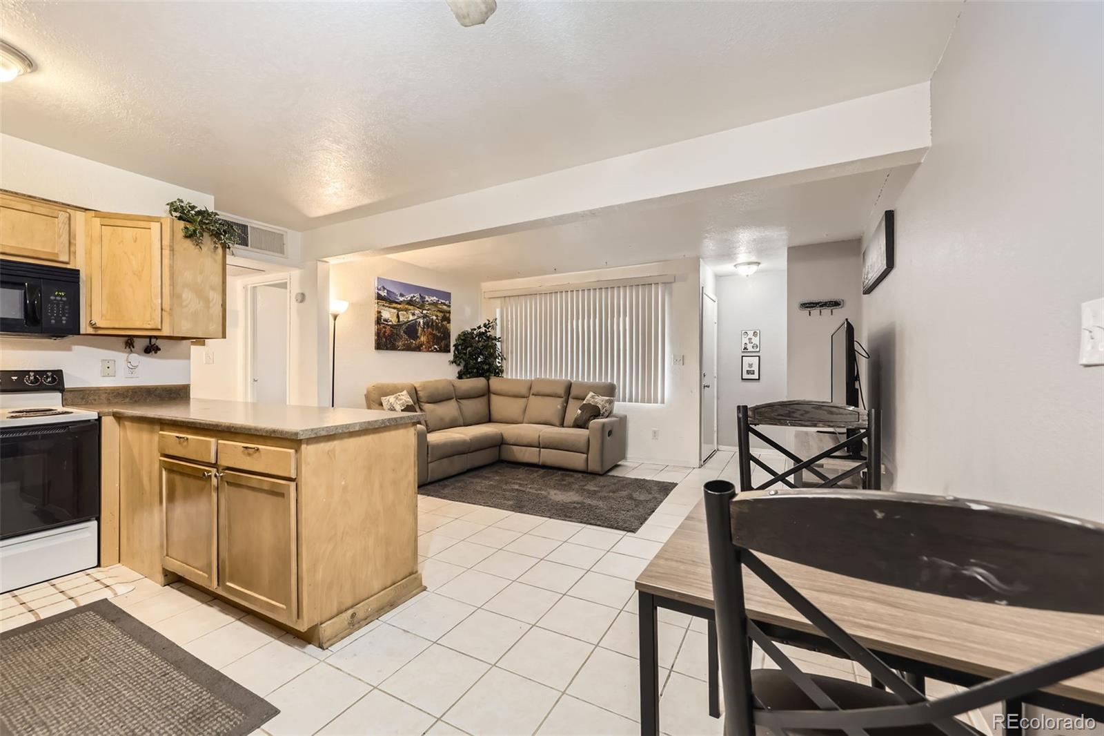 MLS Image #8 for 3663 s sheridan boulevard 14,denver, Colorado
