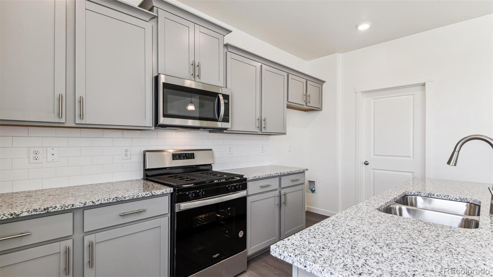 MLS Image #11 for 1863  mount monroe drive,berthoud, Colorado