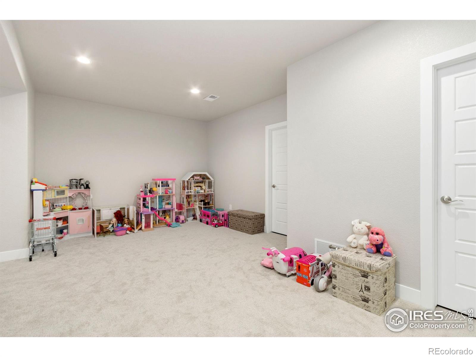 MLS Image #26 for 5914  medlar place,fort collins, Colorado