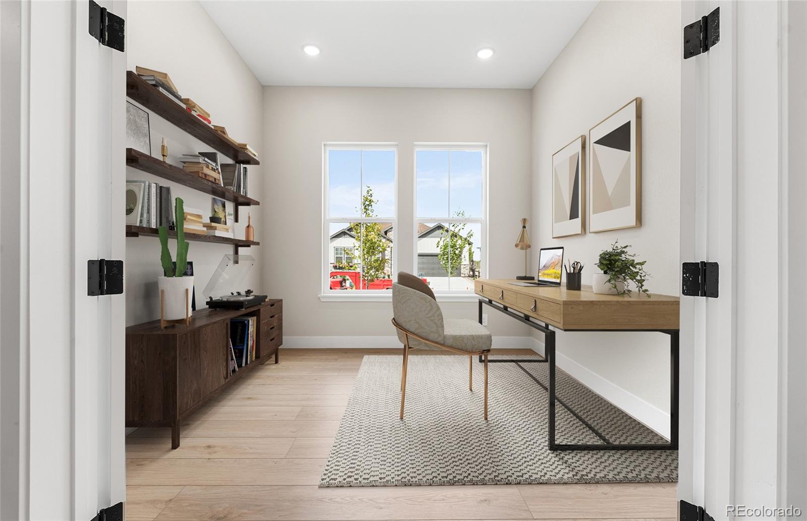 MLS Image #3 for 8831 s quemoy street,aurora, Colorado