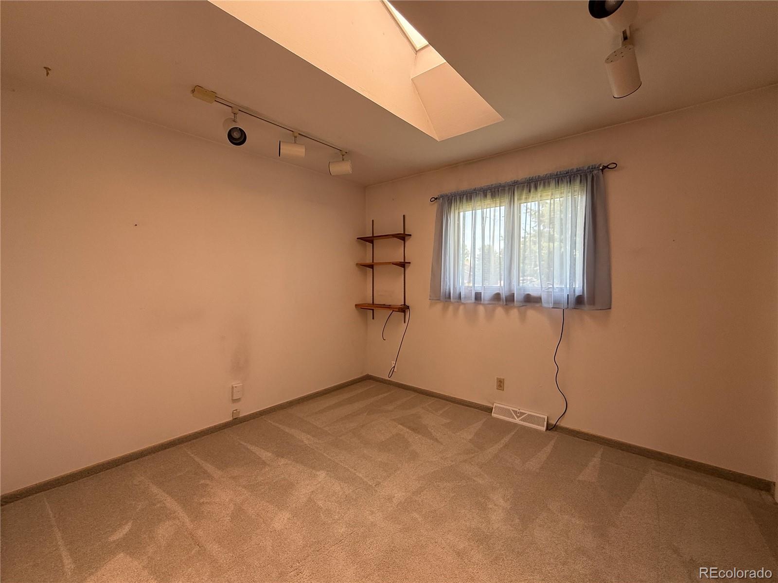 MLS Image #12 for 1300  elm street,burlington, Colorado
