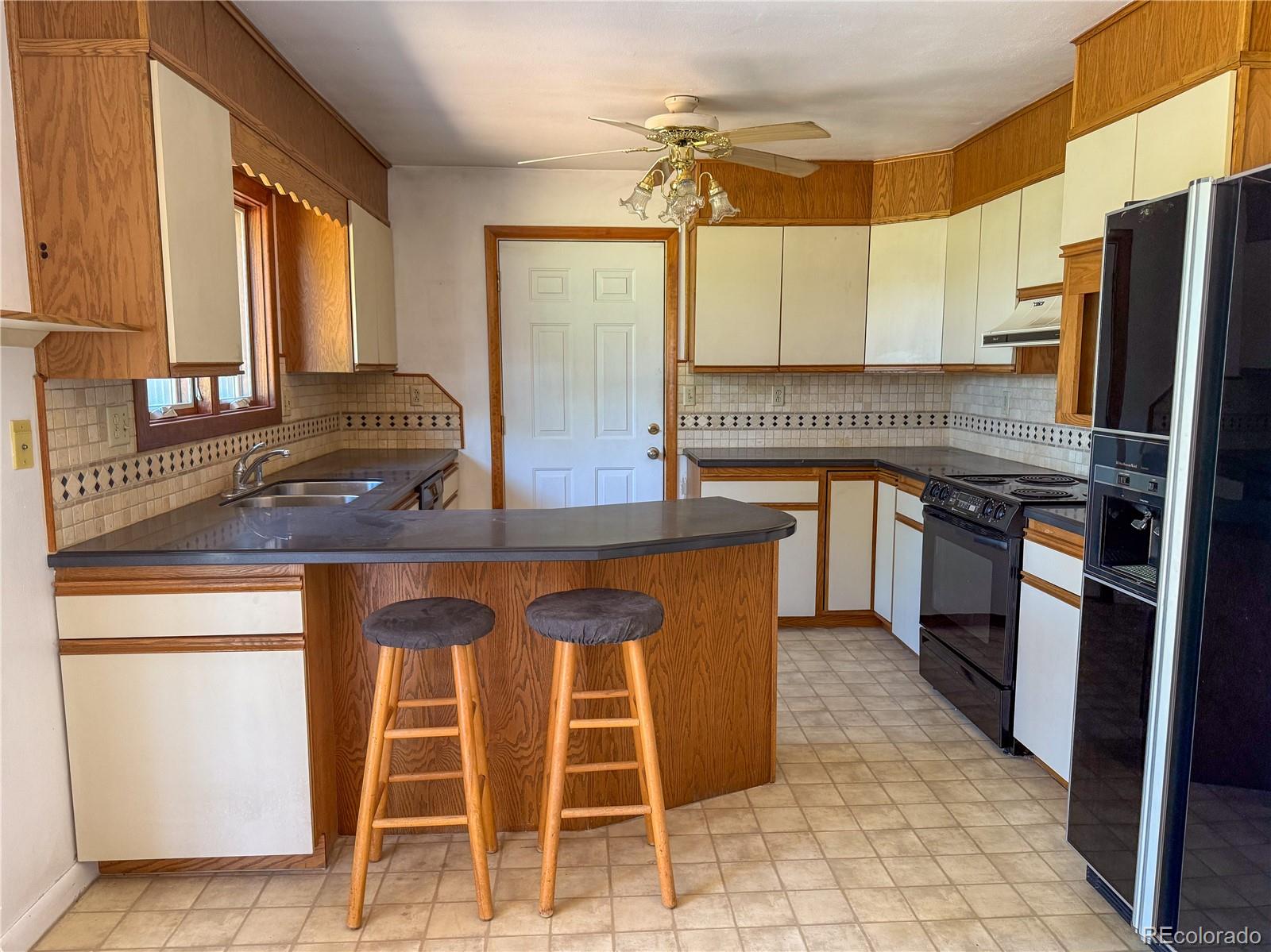 MLS Image #3 for 1300  elm street,burlington, Colorado