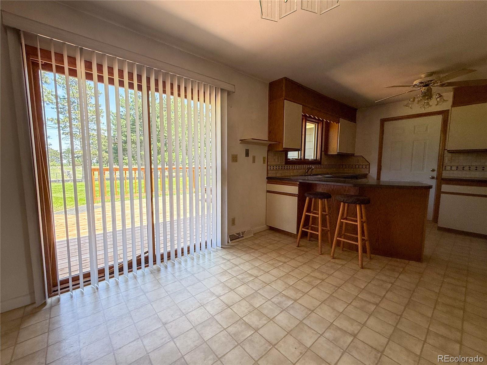 MLS Image #6 for 1300  elm street,burlington, Colorado
