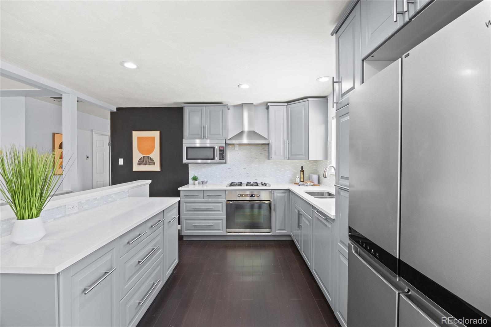 MLS Image #3 for 936 s jersey street,denver, Colorado