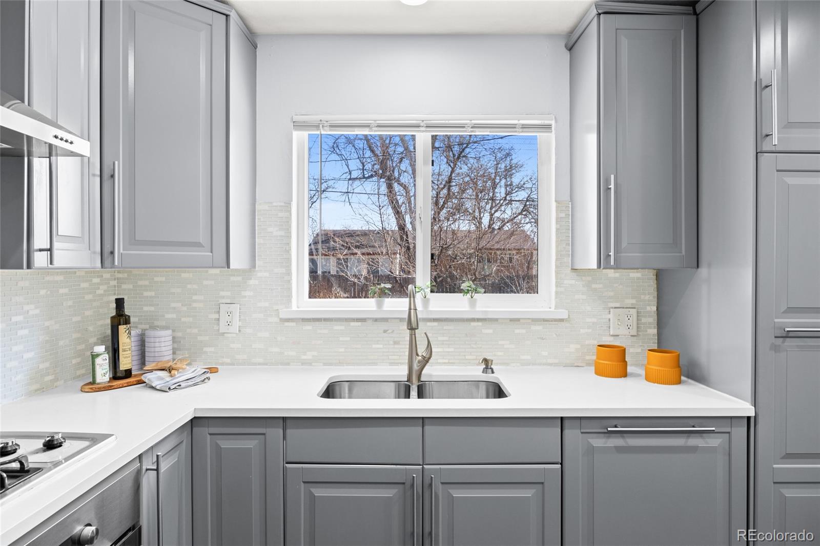 MLS Image #4 for 936 s jersey street,denver, Colorado