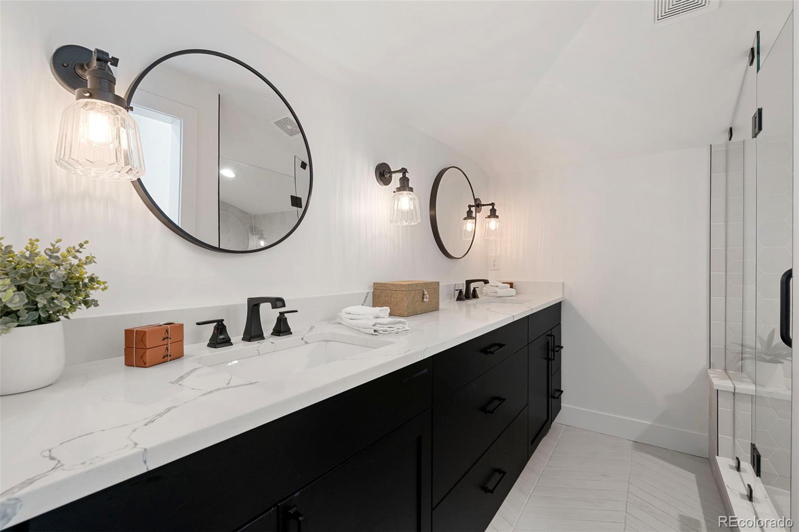 MLS Image #18 for 475  galapago street 3,denver, Colorado