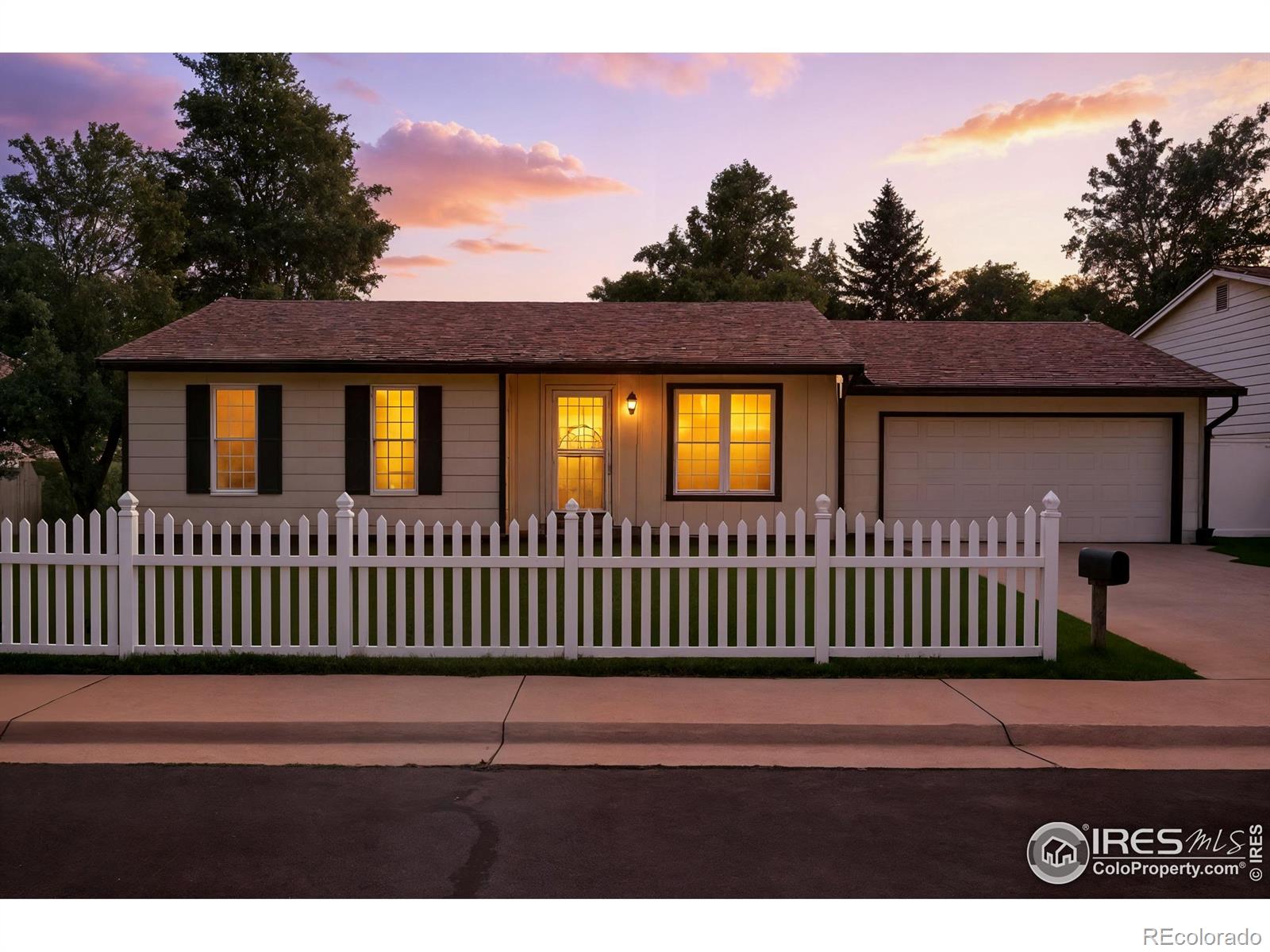 MLS Image #1 for 946 w willow street,louisville, Colorado
