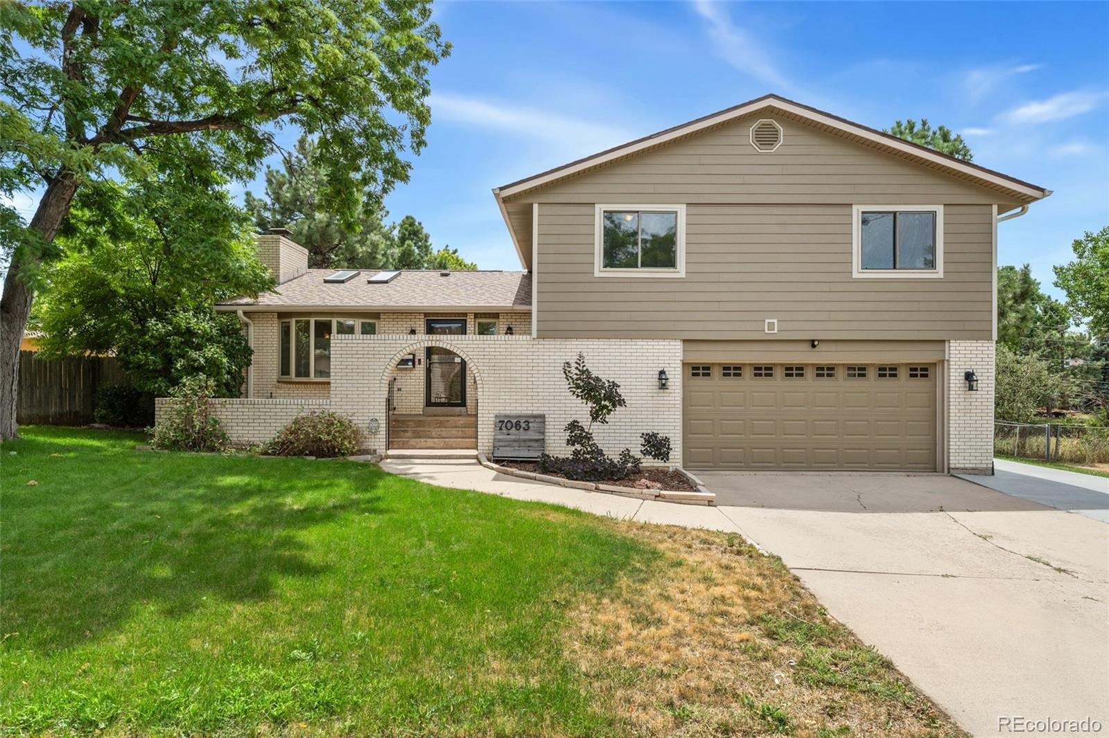MLS Image #1 for 7063 s trenton drive,centennial, Colorado