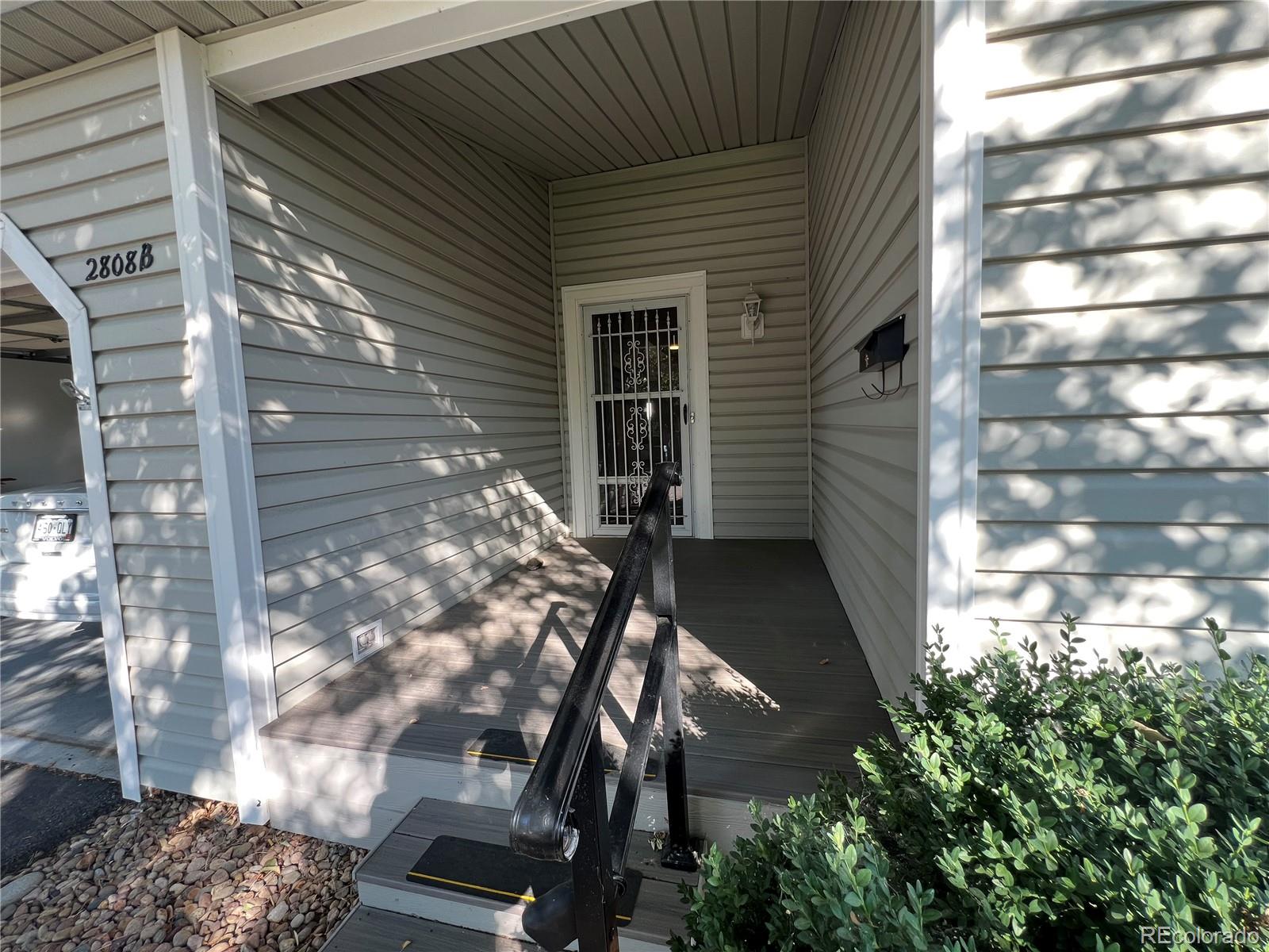 MLS Image #1 for 2808 s heather gardens way b,aurora, Colorado