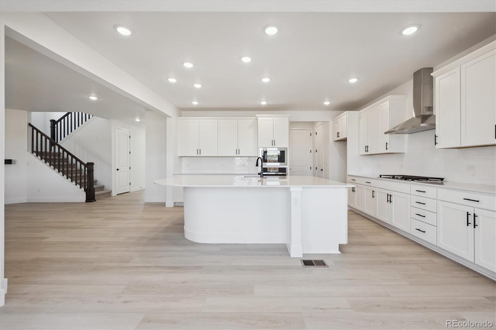 MLS Image #10 for 7047 e 126th place,thornton, Colorado