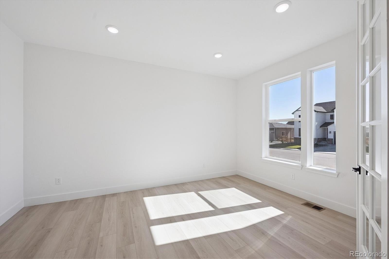 MLS Image #2 for 7047 e 126th place,thornton, Colorado
