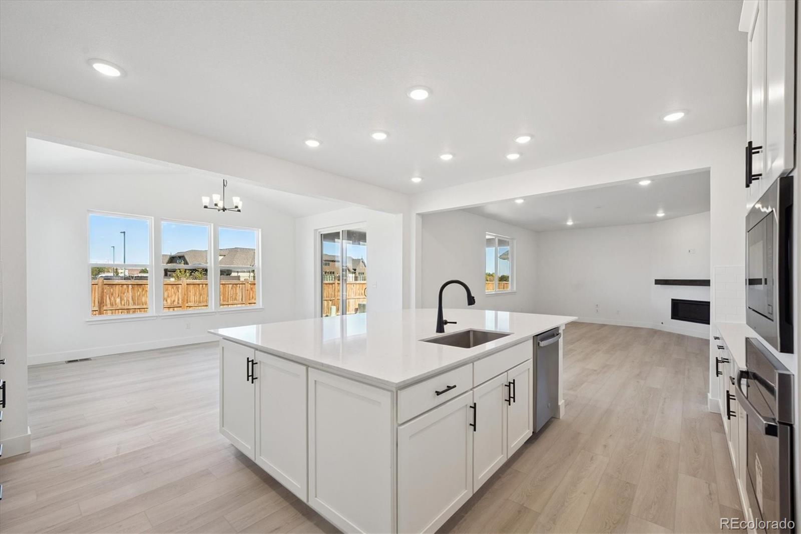 MLS Image #8 for 7047 e 126th place,thornton, Colorado