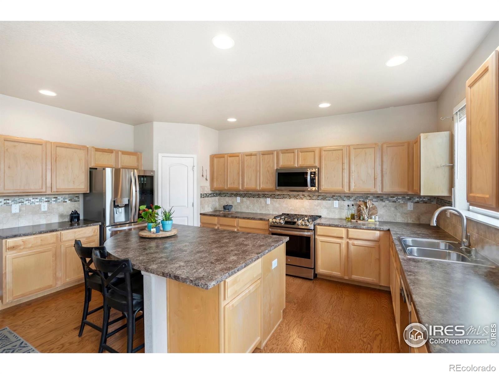 MLS Image #8 for 1683  thrive drive,windsor, Colorado