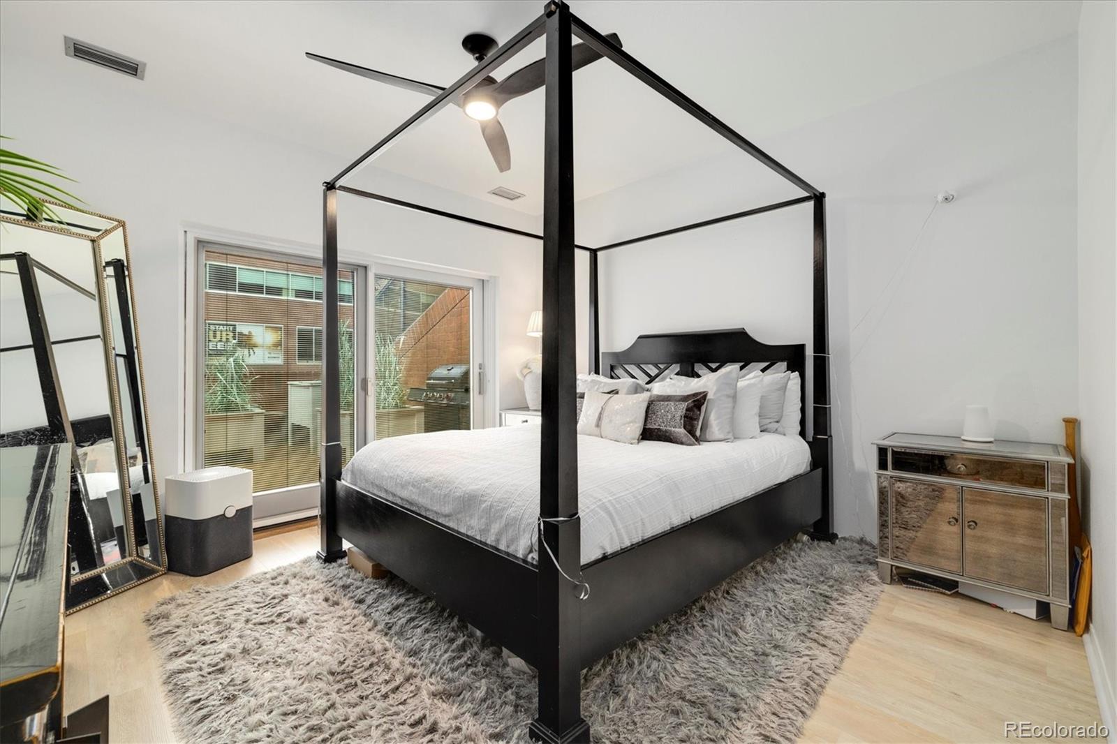 MLS Image #22 for 1512  larimer street 10,denver, Colorado