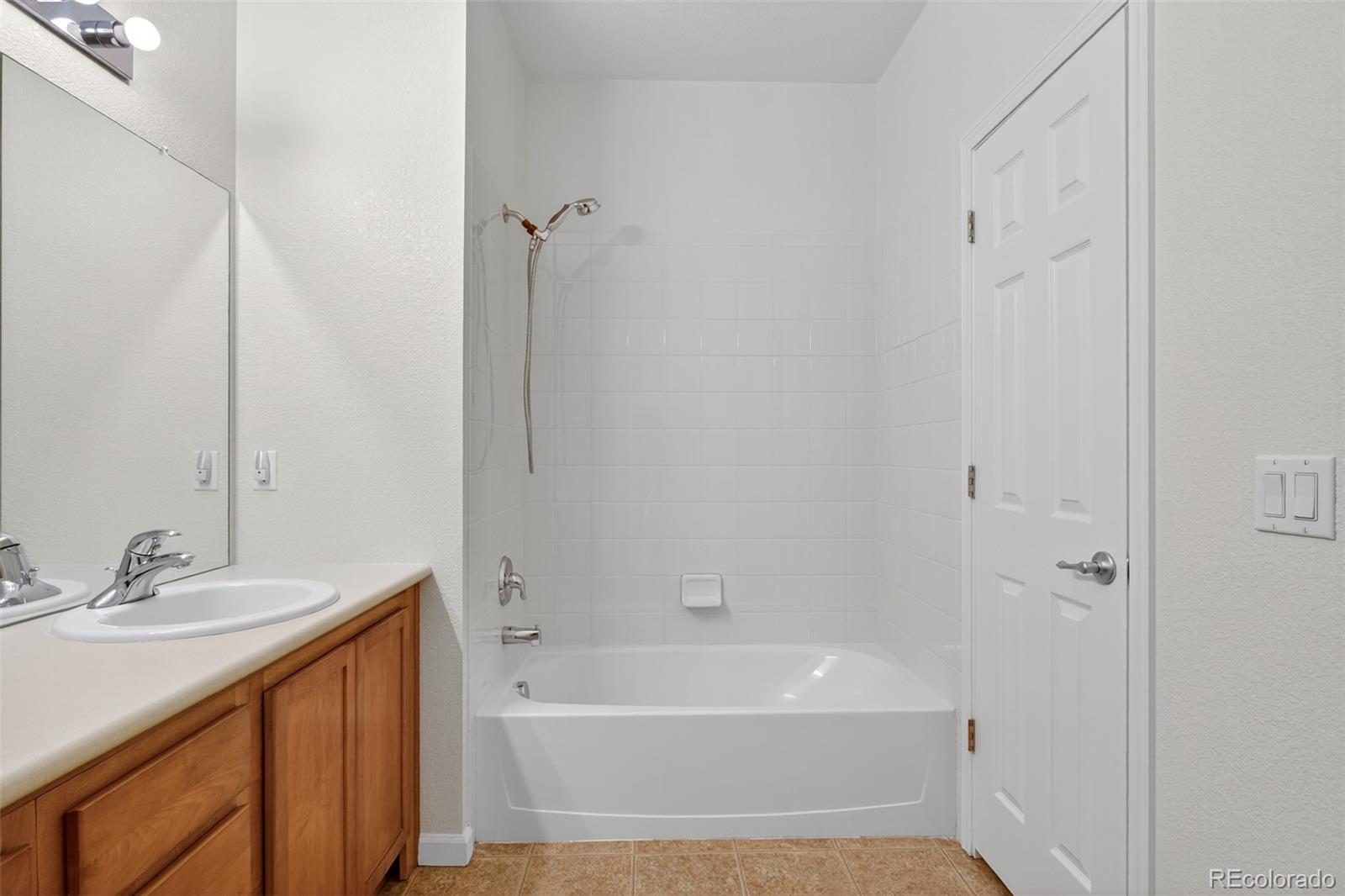 MLS Image #24 for 23401 e 5th drive 104,aurora, Colorado