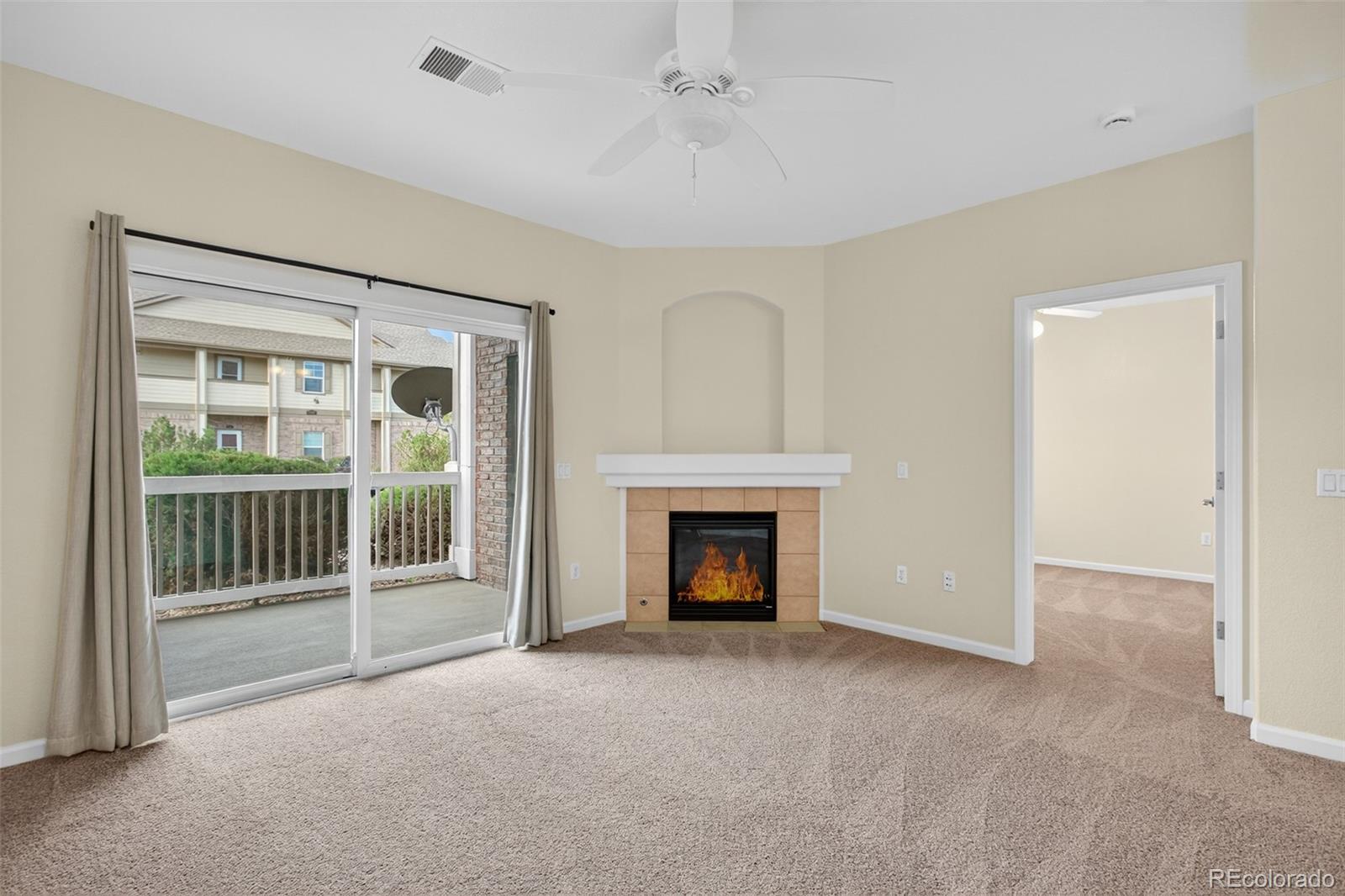 MLS Image #4 for 23401 e 5th drive 104,aurora, Colorado