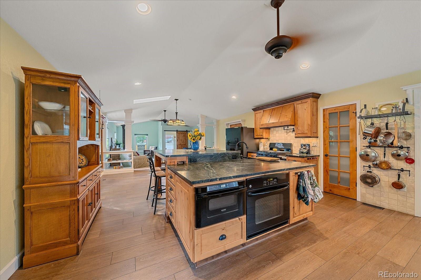 MLS Image #11 for 1014  8th street,golden, Colorado