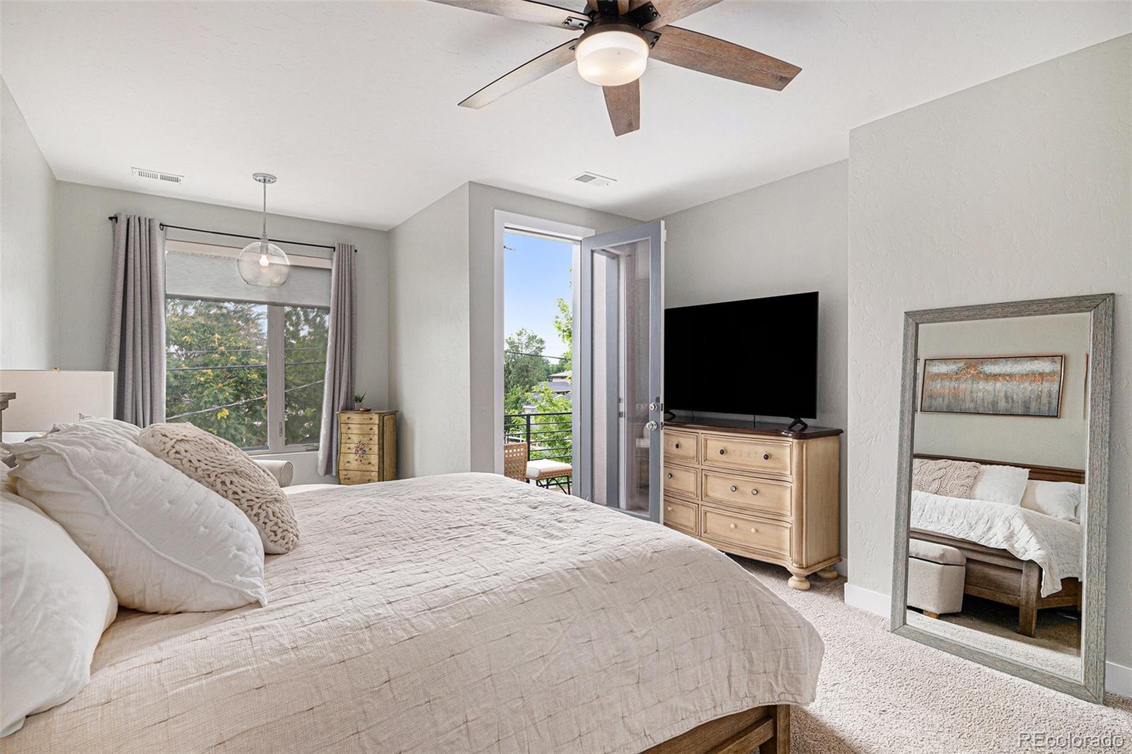 MLS Image #12 for 2801 s bannock street,englewood, Colorado