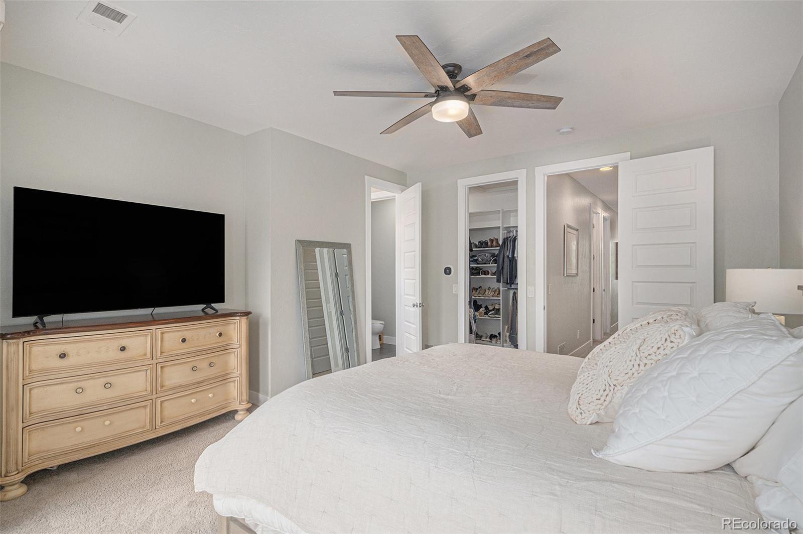 MLS Image #14 for 2801 s bannock street,englewood, Colorado