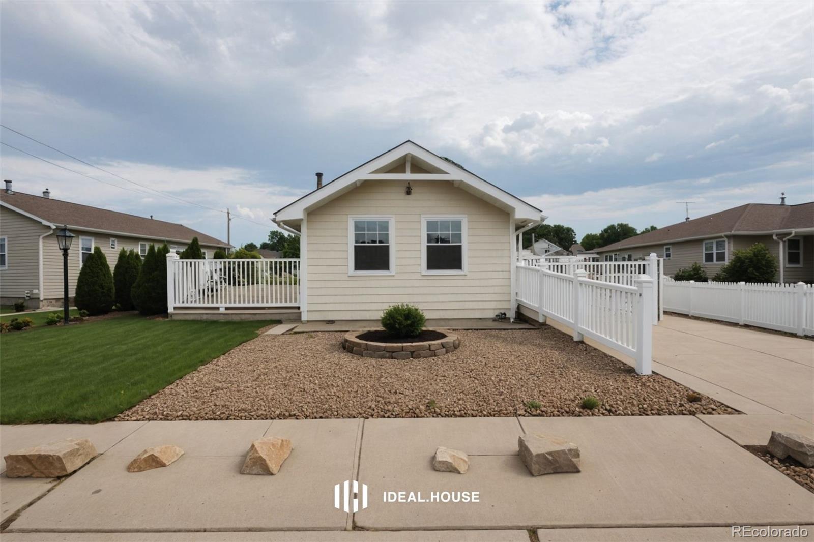MLS Image #2 for 512 s perry street,denver, Colorado