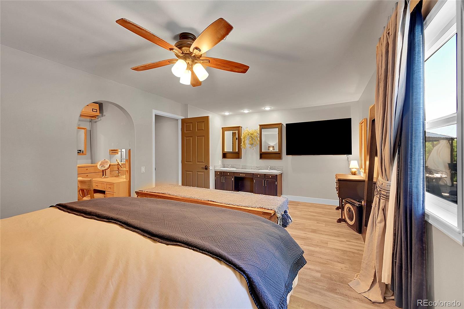 MLS Image #15 for 7887 s trenton street,centennial, Colorado